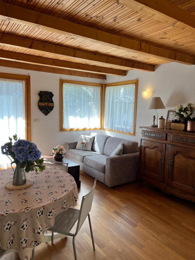 Chalet Blanc "Le Flocon" Courmayeur Exteriér fotografie