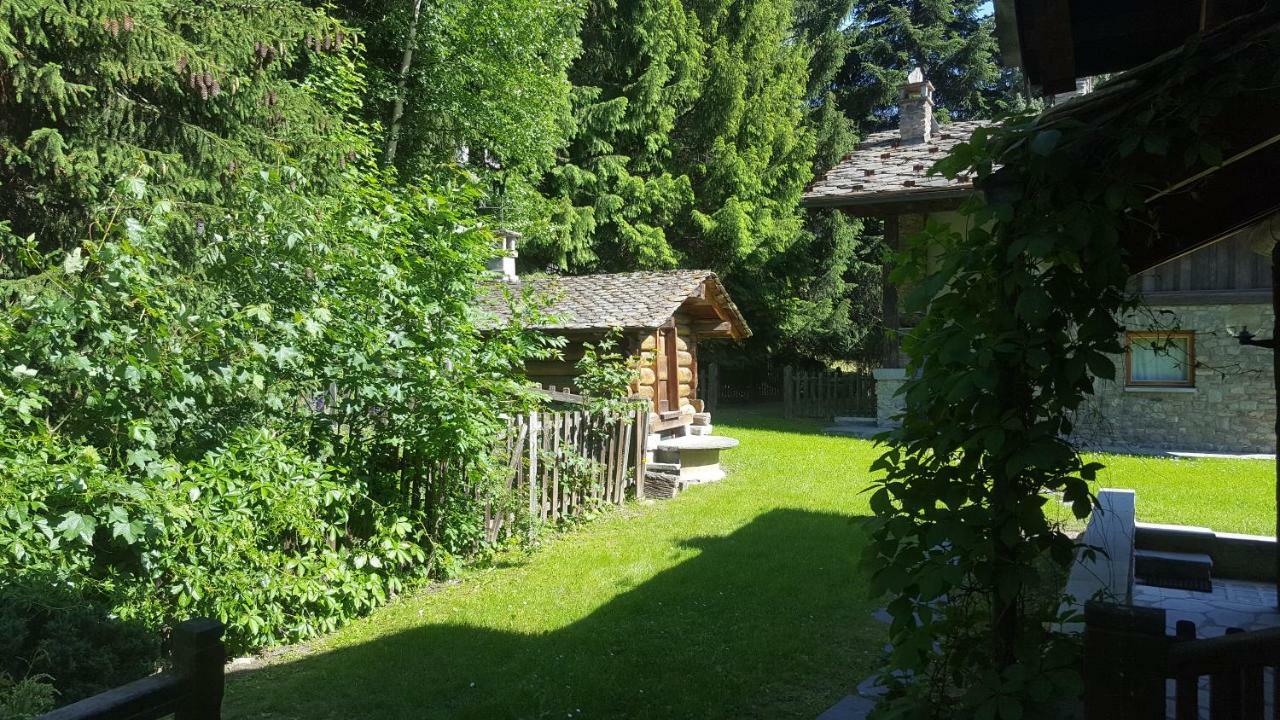Chalet Blanc "Le Flocon" Courmayeur Exteriér fotografie